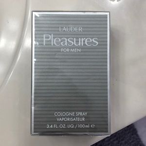 Lauder Pleasures for Men Spray